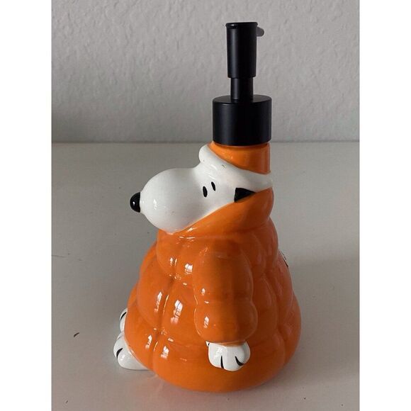 Peanuts Snoopy Soap Lotion Dispenser Orange Quilted Puffer Puffy Jacket NEW - Picture 4 of 11